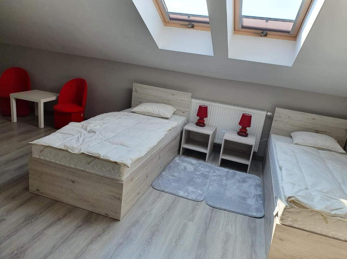 Stajnia Kruki Villa Wola Kaluska Kültér fotó
