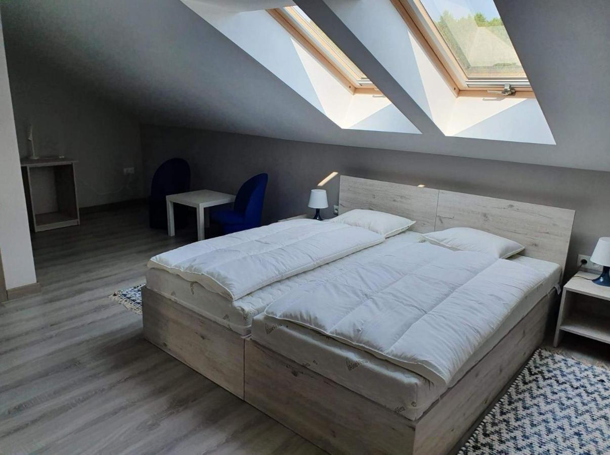 Stajnia Kruki Villa Wola Kaluska Kültér fotó